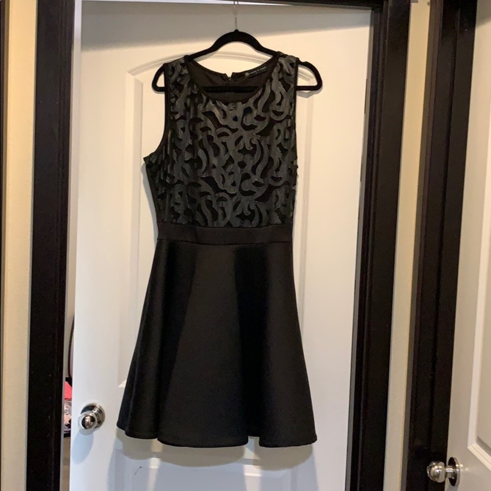 Fashion to figure black dress